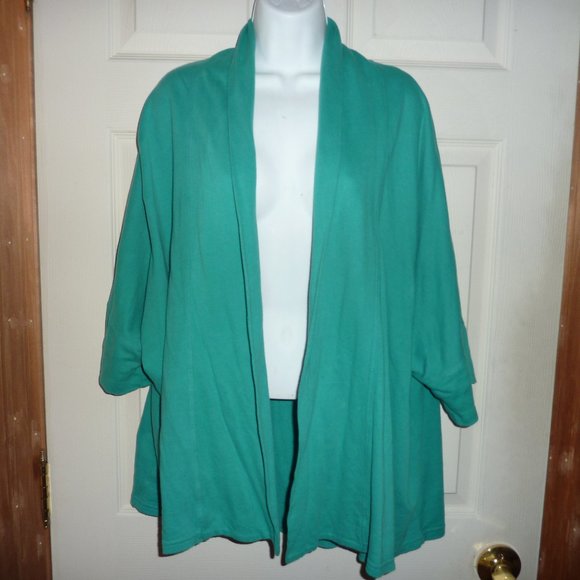 Luved Clothing - Made in Canada Cardigan - Picture 2 of 8